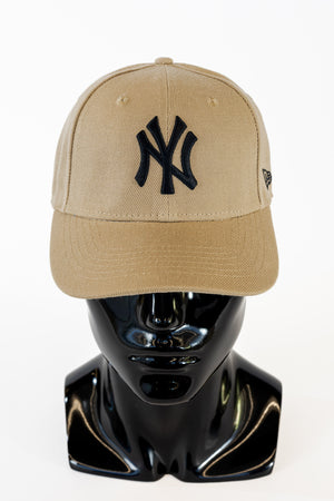 
                  
                    Load image into Gallery viewer, New York Yankees - Cream Cap
                  
                